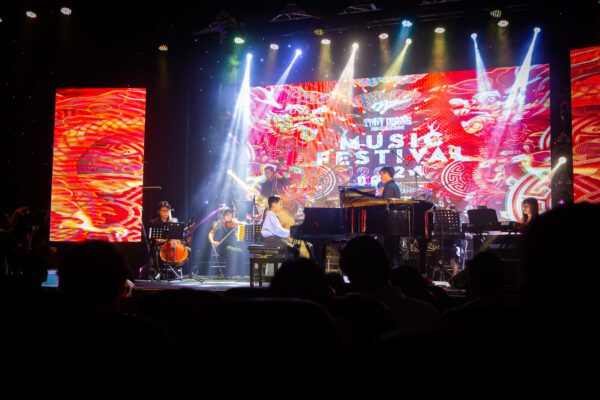 Lớp học Piano