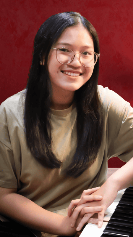 Ms .NGUYỄN TRƯƠNG DIỆU NGUYÊN